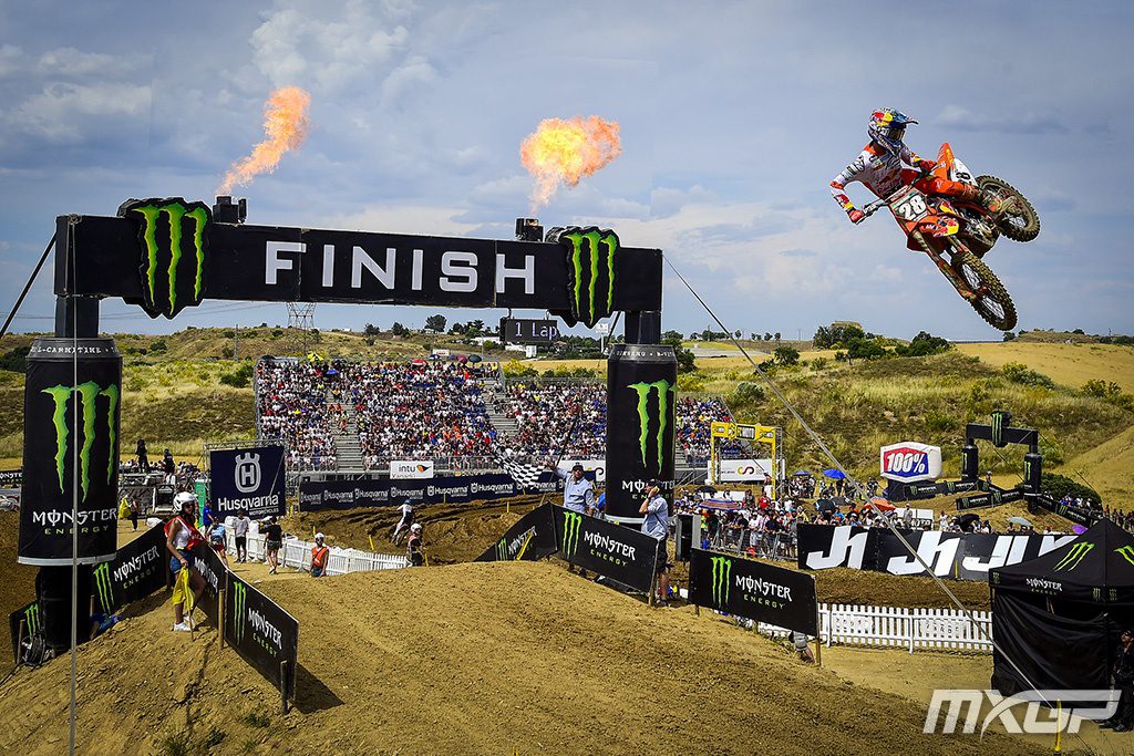 Madrid Espanha 16 De Outubro De 2021 : Campeonato Motocross Spanish Mxgp.  Corridas De Motocicletas Imagem Editorial - Imagem de curva, motociclista:  239625630