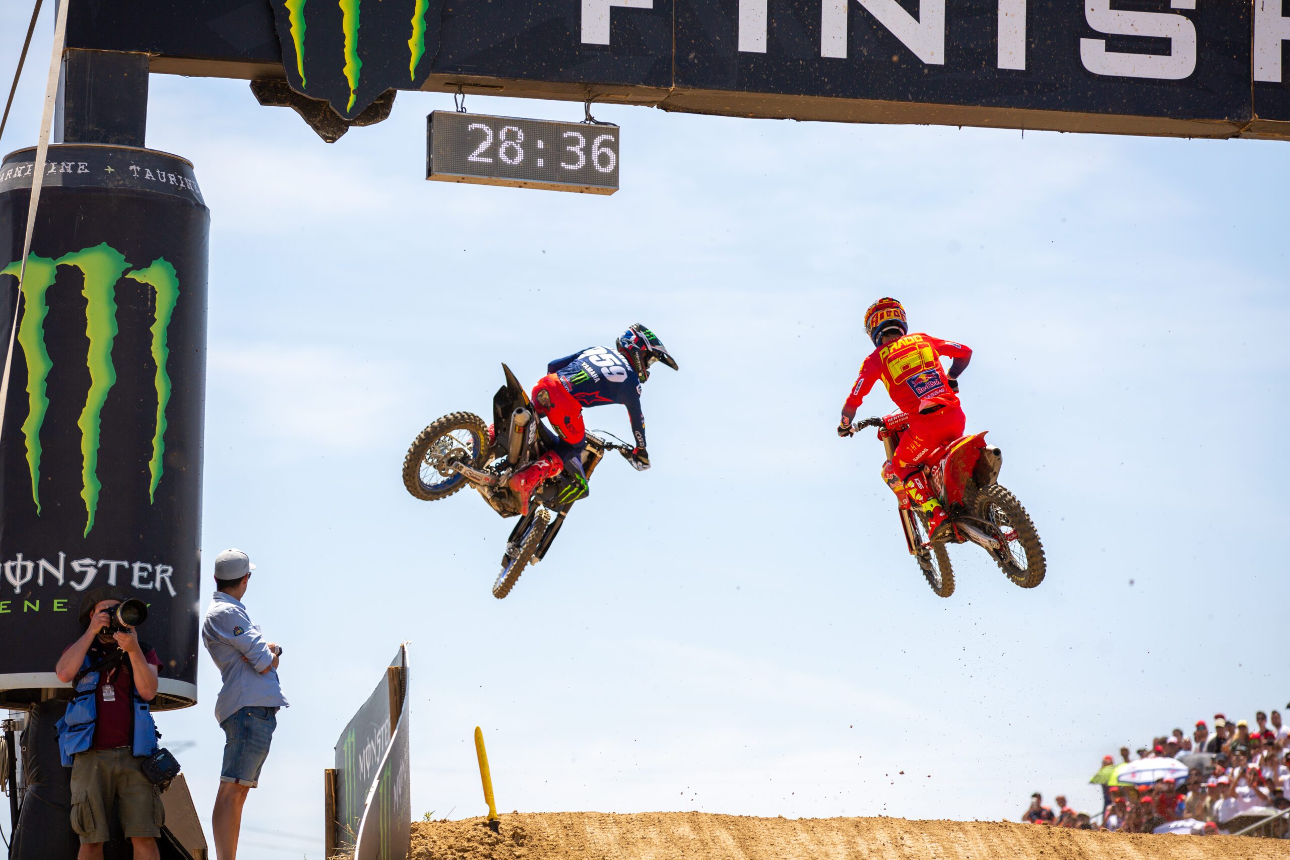 Madrid Espanha 16 De Outubro De 2021 : Campeonato Motocross Spanish Mxgp.  Corridas De Motocicletas Imagem Editorial - Imagem de curva, motociclista:  239625630